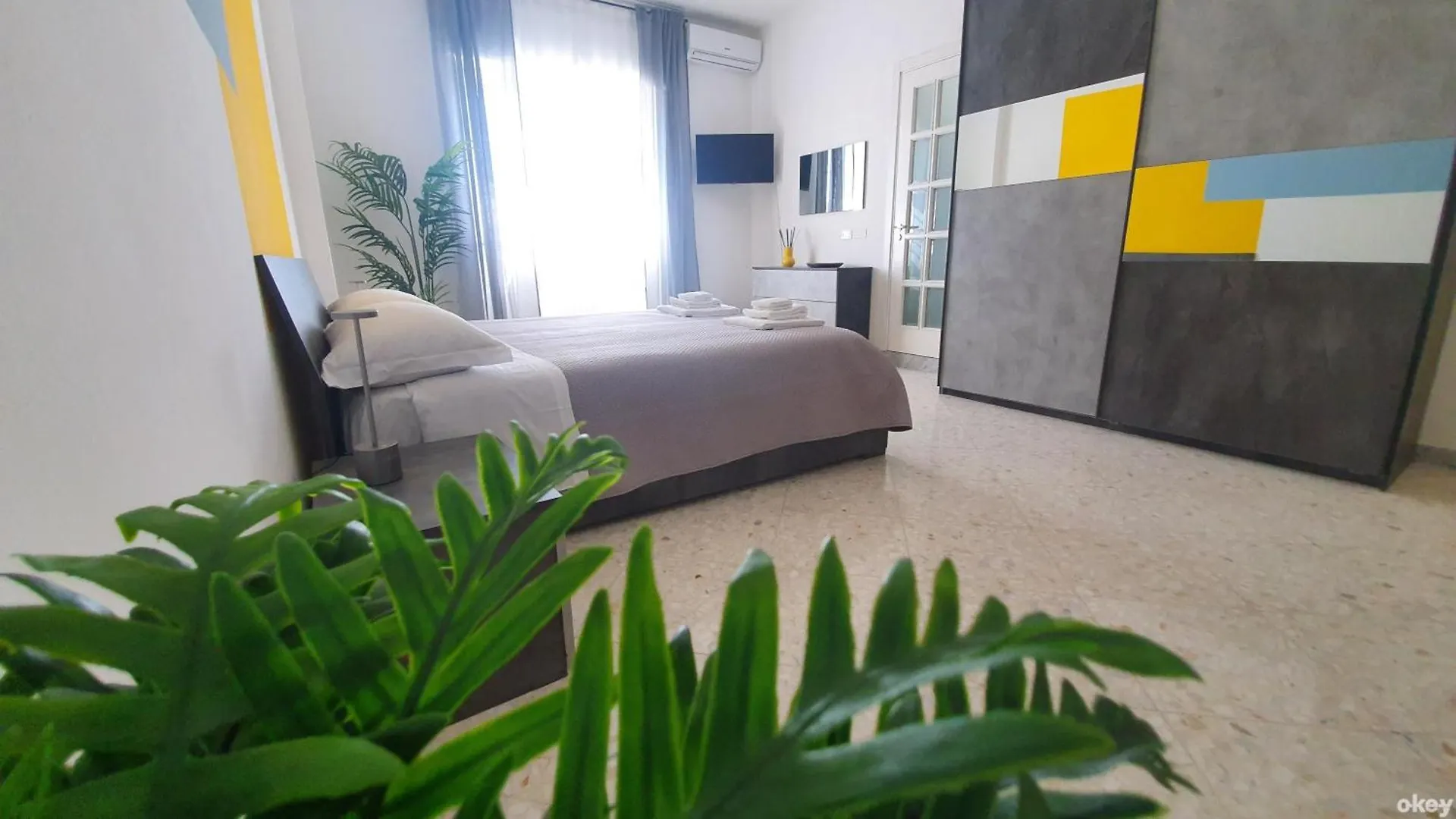 Limited Edition Guesthouse Bari 0*,
